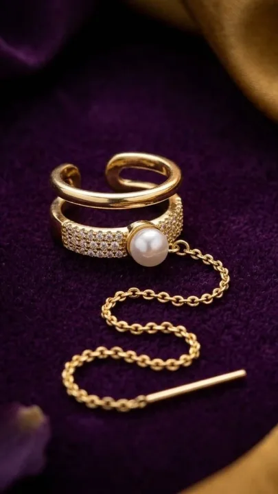 Luna Pearl Chain Ear Cuff